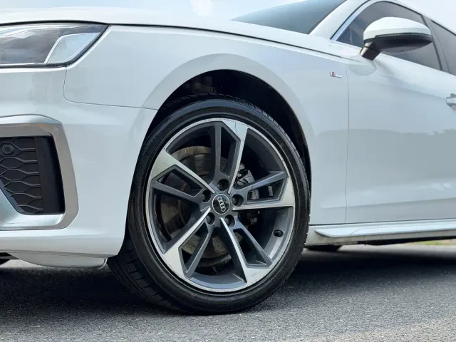 Audi A4L — Фото автомобиля 20