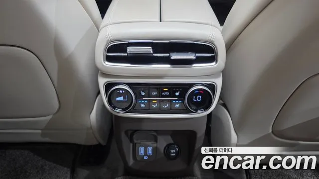 Genesis GV80 — Фото автомобиля 18
