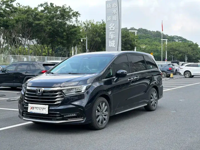 Фотография автомобиля — Honda Odyssey