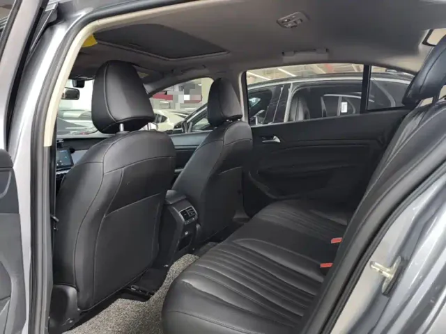 Peugeot 408 — Фото автомобиля 16