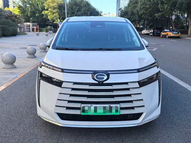 GAC Trumpchi E8 — Фото автомобиля 8