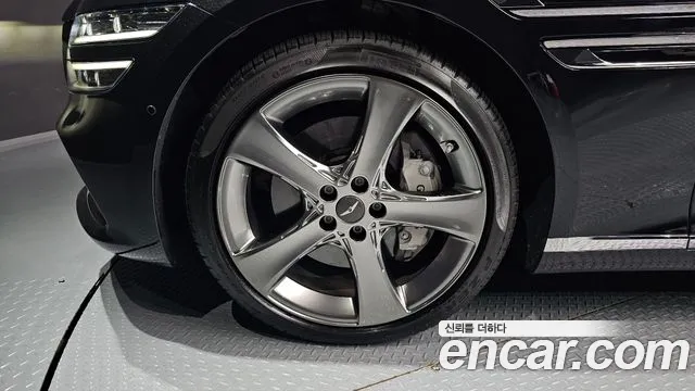 Genesis G80 RG3 — Фото автомобиля 5