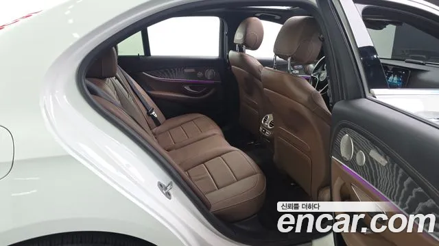 Mercedes-Benz E-Class W213 — Фото автомобиля 18