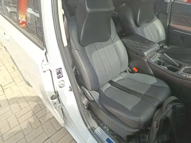 GAC Trumpchi M6 — Фото автомобиля 24