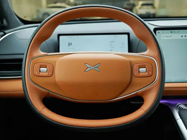Xpeng G9 — Фото автомобиля 16