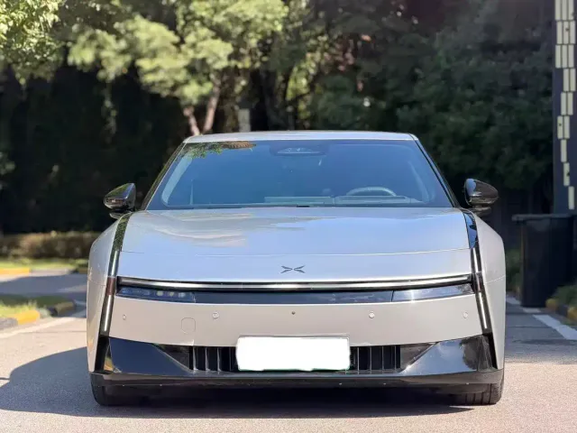 Xpeng P7 — Фото автомобиля 2