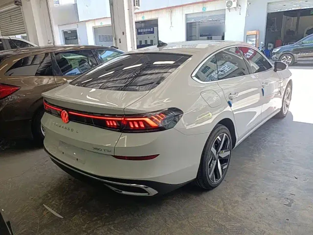 Volkswagen Lamando — Фото автомобиля 6