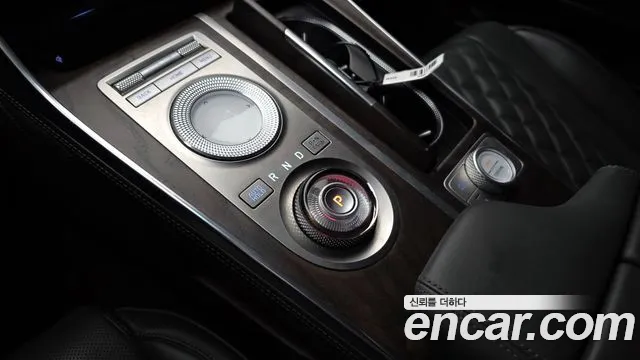 Genesis GV80 — Фото автомобиля 12