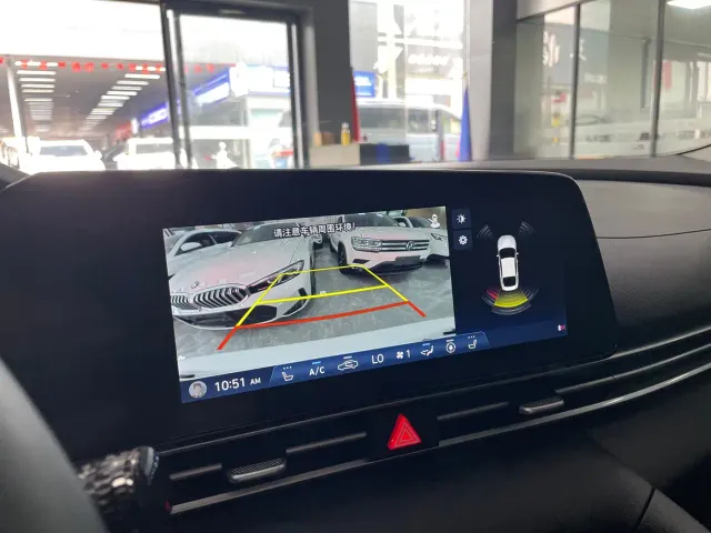 Hyundai Elantra — Фото автомобиля 13