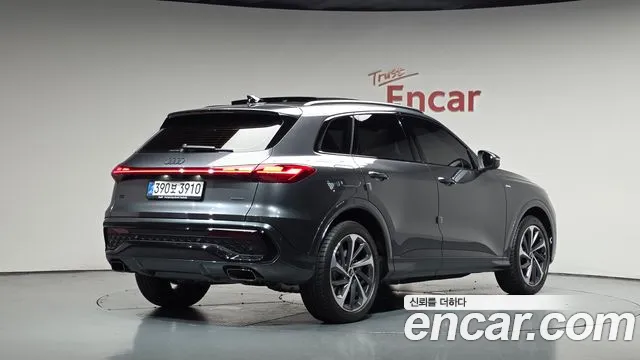 Фотография автомобиля — Audi Q5 80A