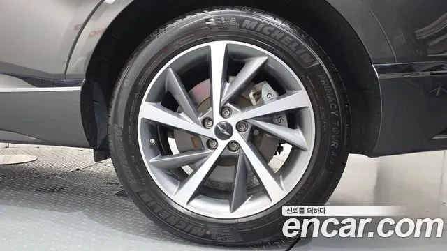 Genesis GV80 — Фото автомобиля 6