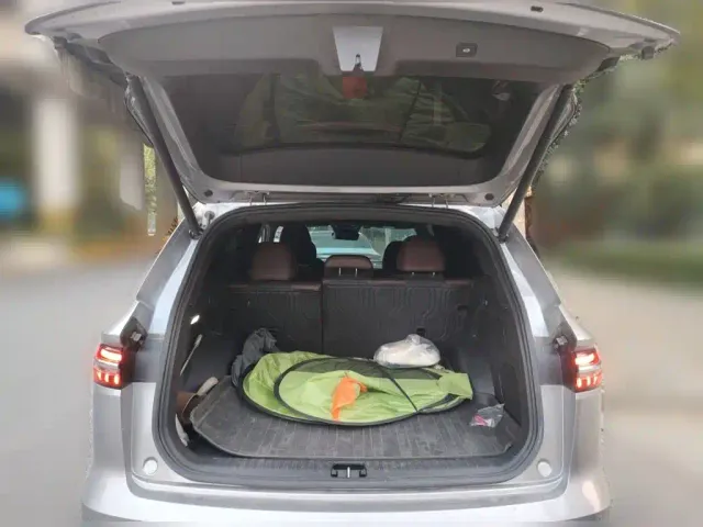 Geely Xingyue L — Фото автомобиля 15