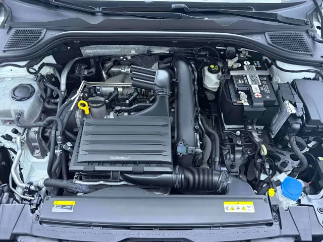 Volkswagen Golf — Фото автомобиля 13