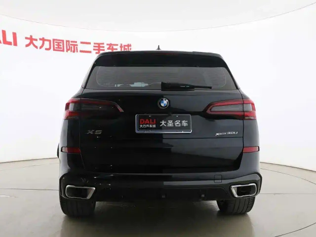 BMW X5 — Фото автомобиля 14