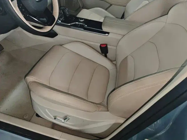 Geely ICON — Фото автомобиля 9