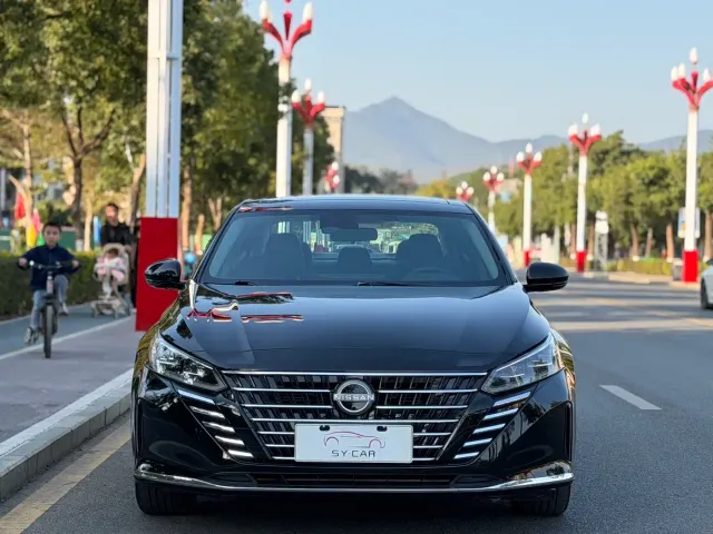 Nissan Teana — Фото автомобиля 2