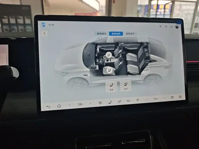 BYD Qin L 2025 EV 545KM Cloud Chariot Edition — Фото автомобиля 12