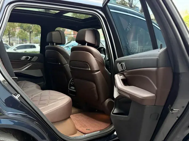 BMW X5 — Фото автомобиля 12