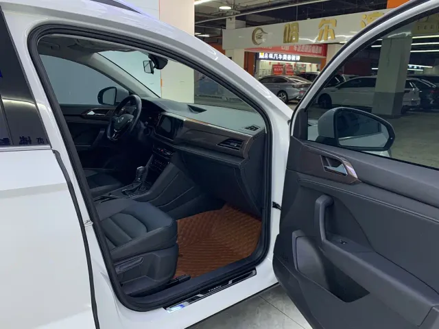 Volkswagen Tharu — Фото автомобиля 16