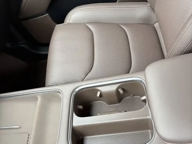 Wuling Motors Xingguang 730 New Energy 2025 Model Plug-in Hybrid Base Version — Фото автомобиля 8