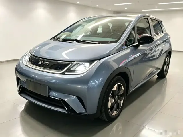 Фотография автомобиля — BYD Dolphin