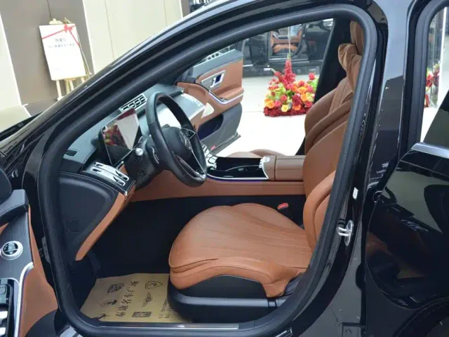Mercedes-Benz S-Class — Фото автомобиля 4