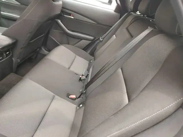 Mazda CX-30 EV — Фото автомобиля 16