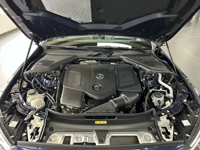 Mercedes-Benz E-Class — Фото автомобиля 7