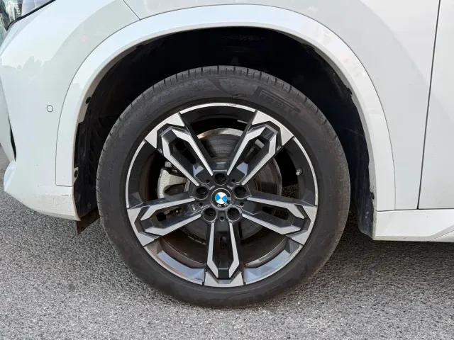 BMW X1 — Фото автомобиля 4