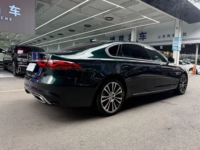 Jaguar XFL — Фото автомобиля 21