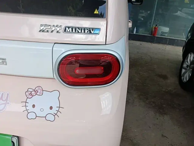 Wuling Hongguang Mini EV — Фото автомобиля 7