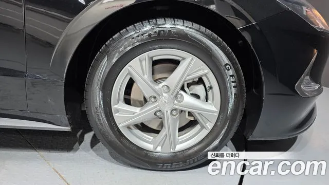 Hyundai Sonata Sonata (DN8) 2.0 LPG(Для проката) — Фото автомобиля 21