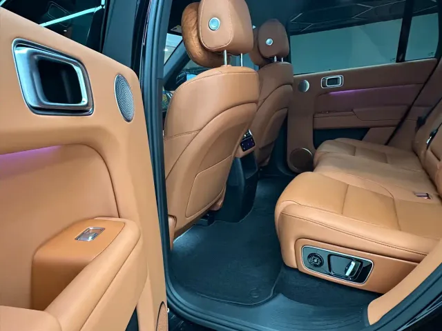 Li Auto L7 — Фото автомобиля 17