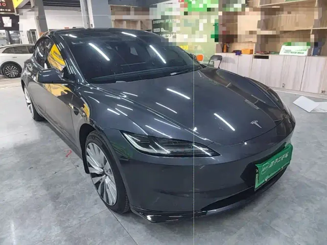 Tesla Model 3 — Фото автомобиля 3