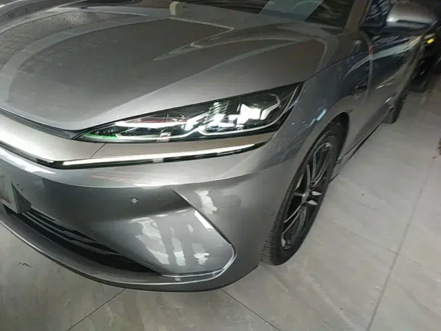 BYD Qin L — Фото автомобиля 23