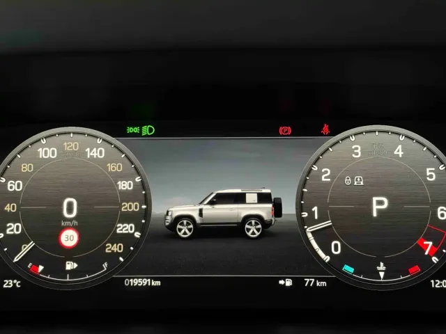Land Rover Defender — Фото автомобиля 12