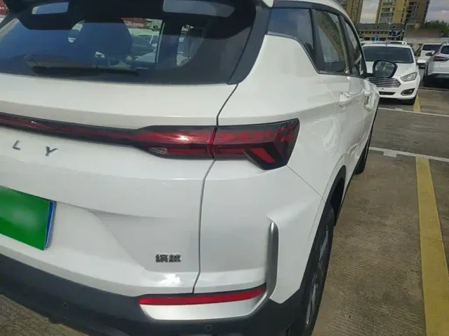 Geely Binyue — Фото автомобиля 7