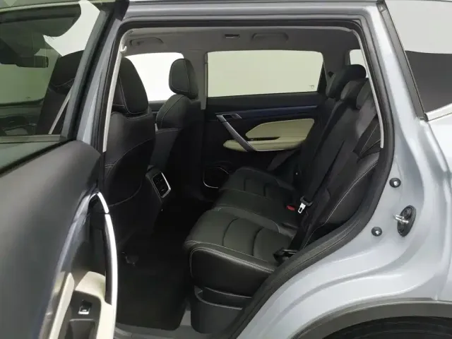 Geely Boyue — Фото автомобиля 15
