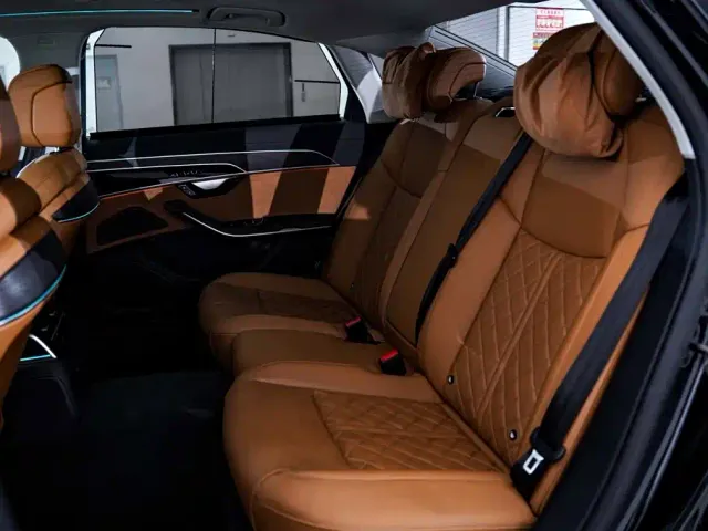 Audi A8 — Фото автомобиля 20