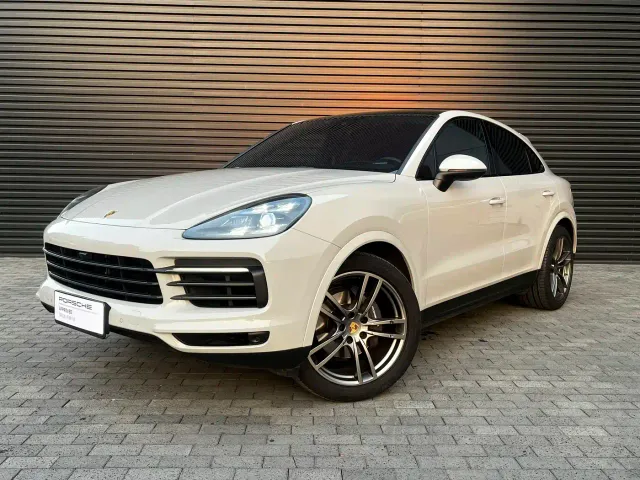 Porsche Cayenne — Фото автомобиля 2