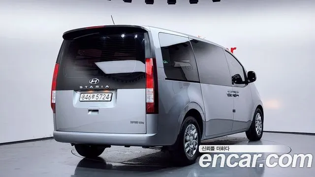 Hyundai Staria Staria Карго 3 места — Фото автомобиля 2