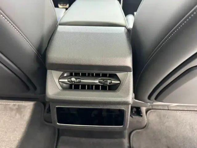 Audi A6L e-tron — Фото автомобиля 17