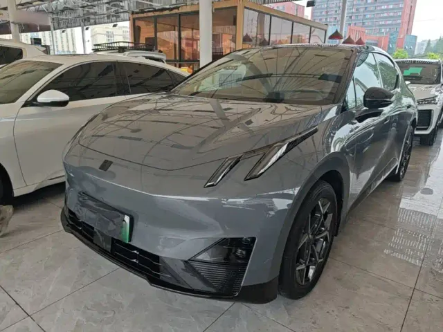 Фотография автомобиля — Lynk & Co Z20