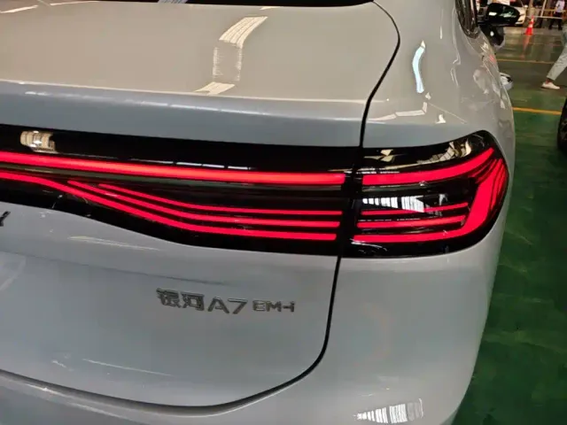 Geely Galaxy A7 — Фото автомобиля 23
