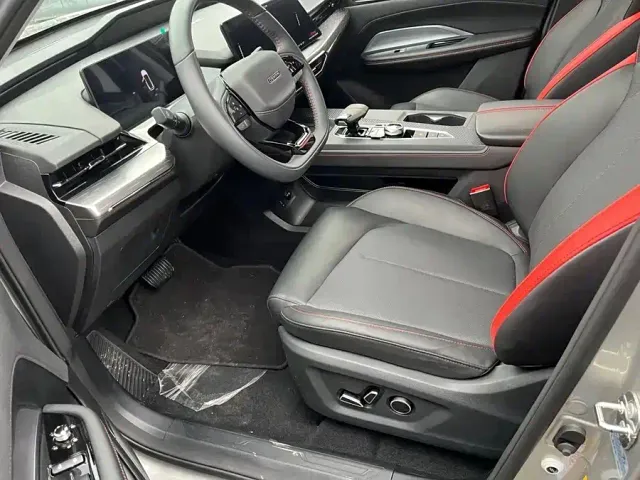 Changan Z6 — Фото автомобиля 10