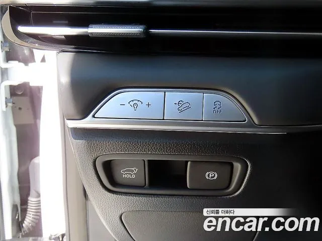 Genesis GV80 — Фото автомобиля 12
