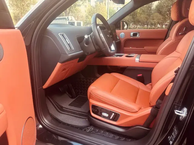 Li Auto L7 — Фото автомобиля 7