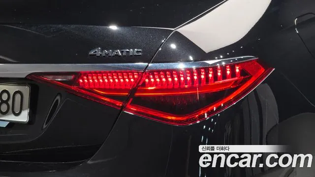 Mercedes-Benz S-Class — Фото автомобиля 23