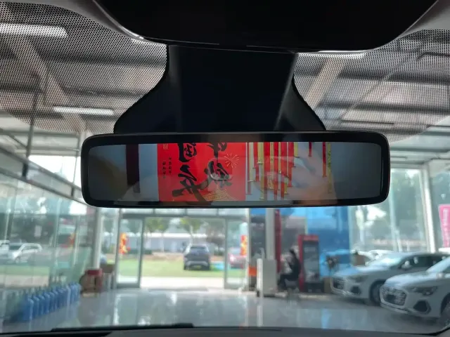 Li Auto Li Auto MEGA 2024 Ultra — Фото автомобиля 19