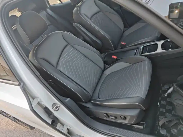 Volkswagen ID.3 — Фото автомобиля 24